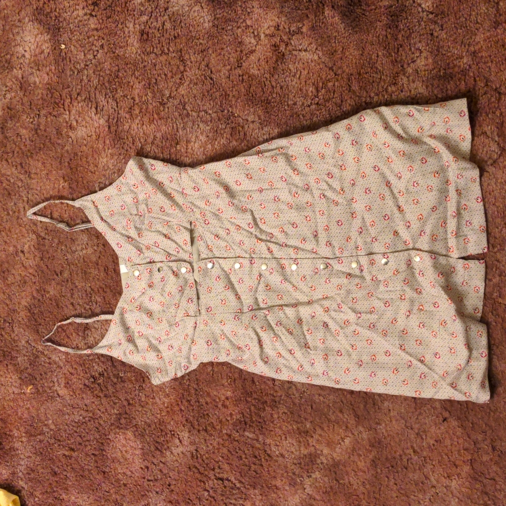 RVCA brand, size small, grey/tan color with geometric pattern